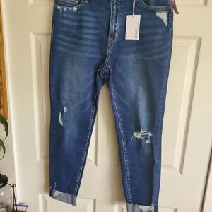 Trendy Blue Distressed Ankle Jeans